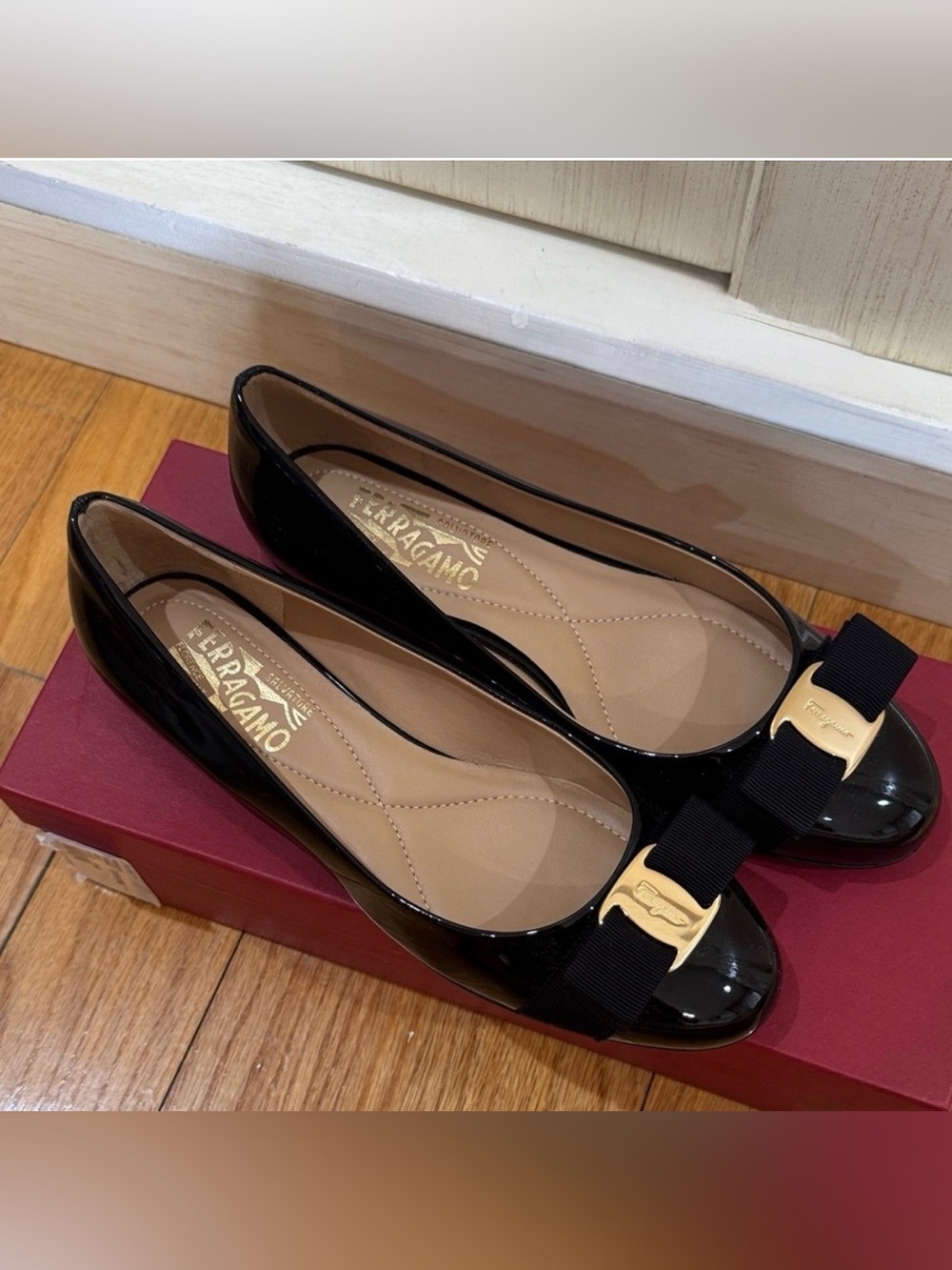Salvatore Ferragamo Black Patent Leather Ballerina Flats with Bow
